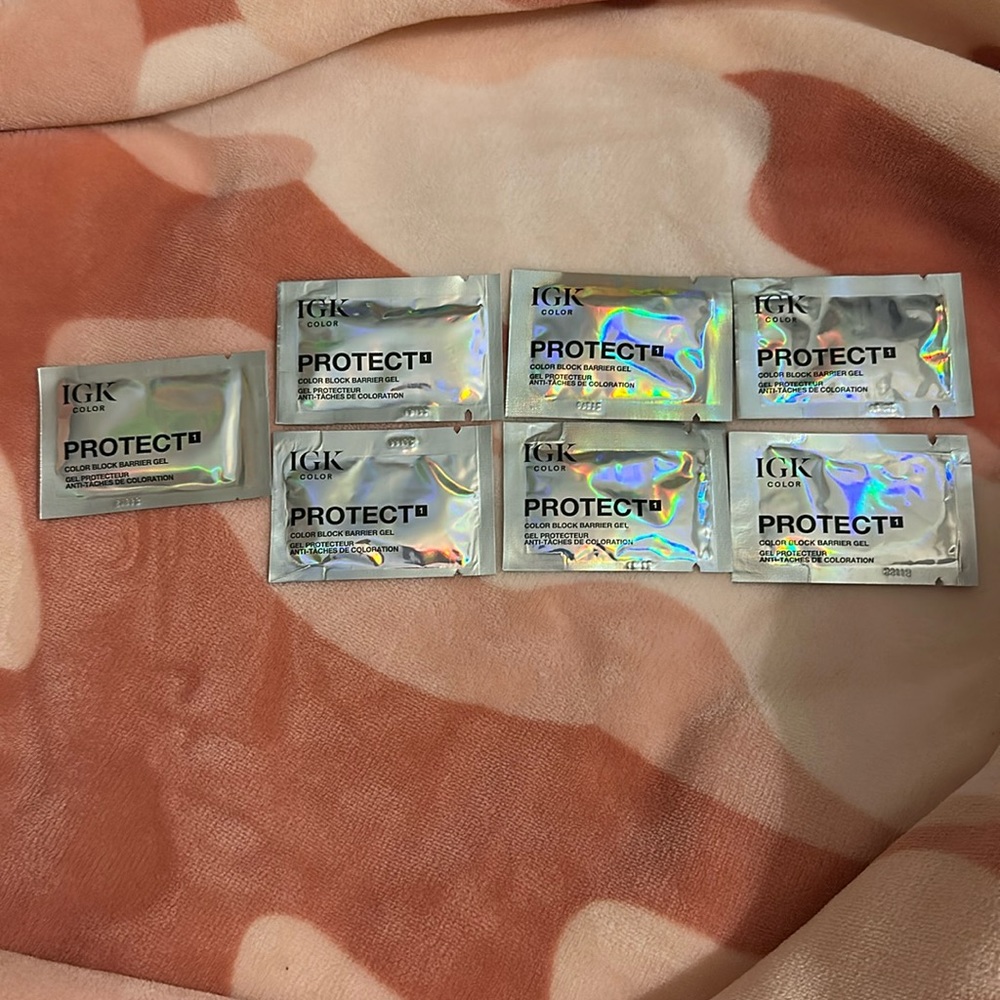 IGK Protect Color Block Barrier Gel Packets